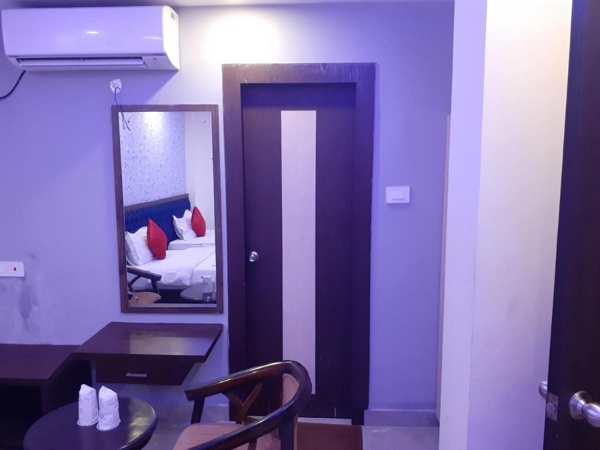 Hotel Delight Deluxe Pipra Dewas Экстерьер фото