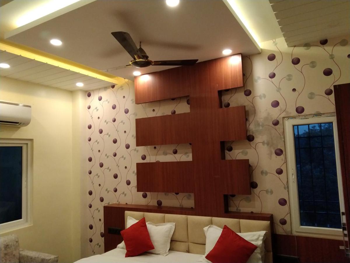 Hotel Delight Deluxe Pipra Dewas Экстерьер фото