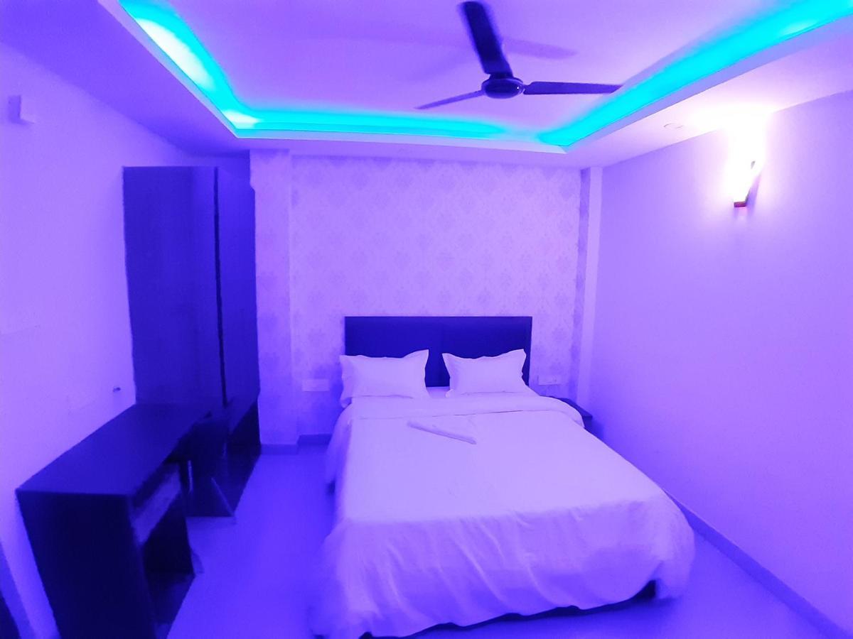 Hotel Delight Deluxe Pipra Dewas Экстерьер фото